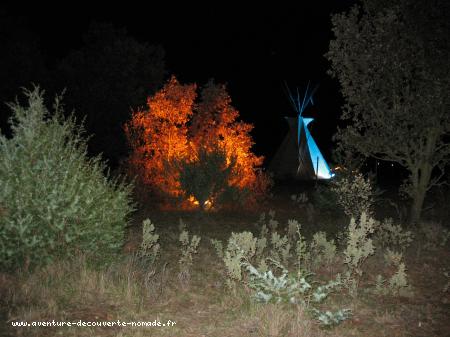 Le tipi, activité nocturne.